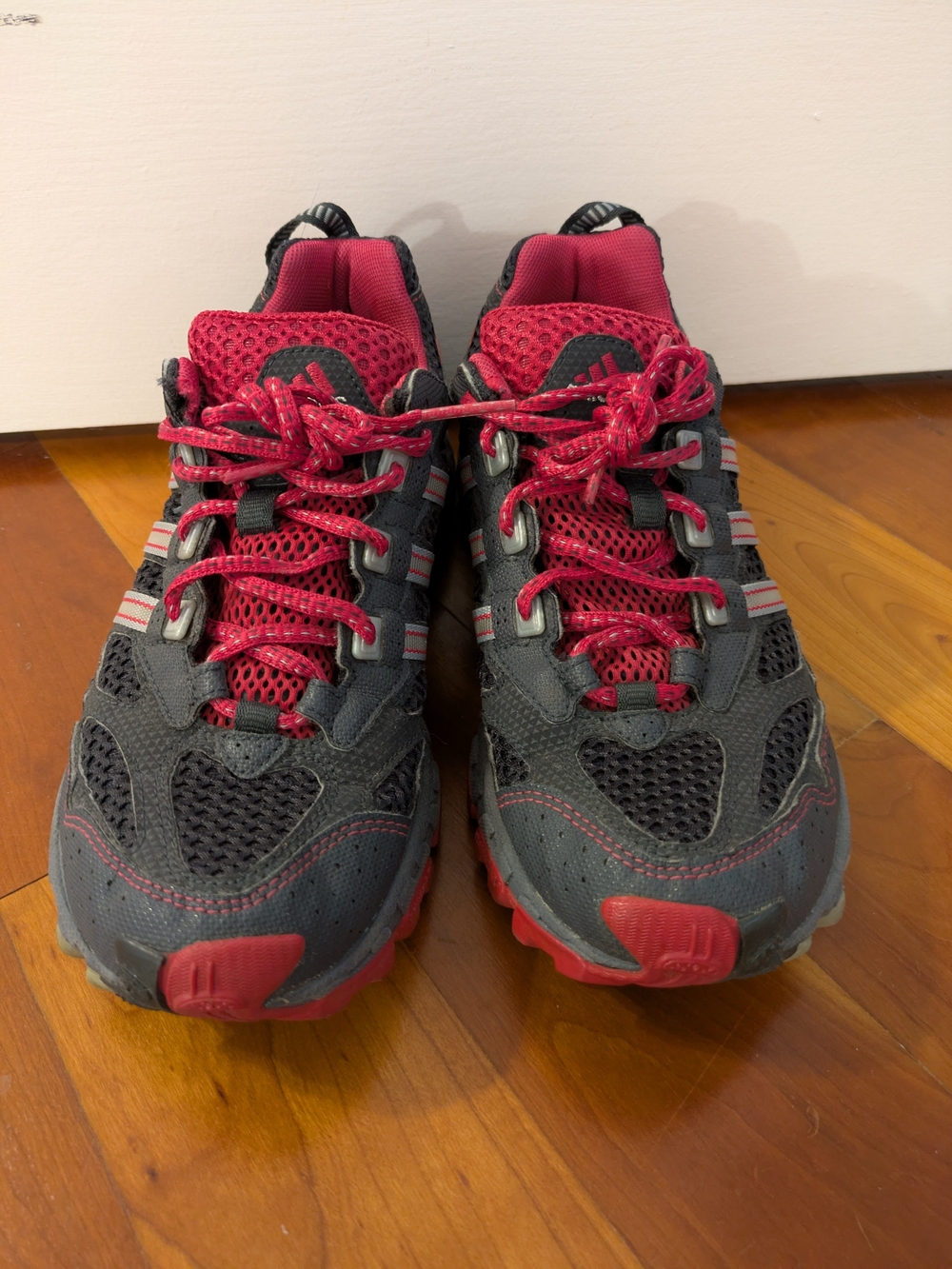 Adidas Kanadia TR Trek Athletic Sneakers